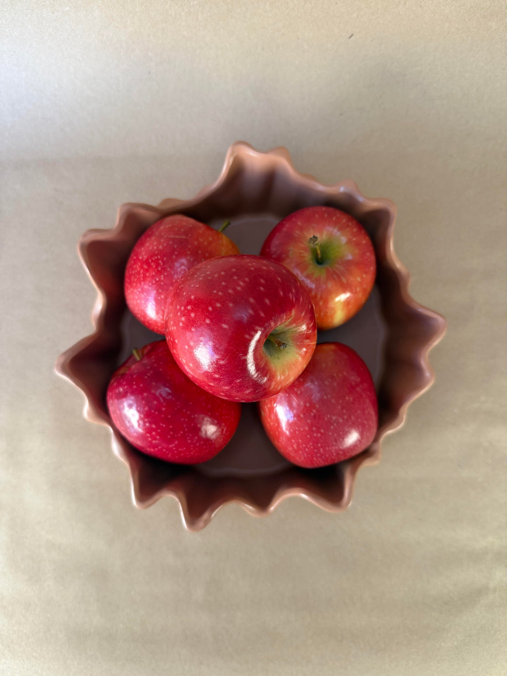 Plat Jesmonite "Tarte"